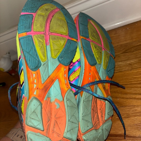 Women’s asics - Picture 6 of 7